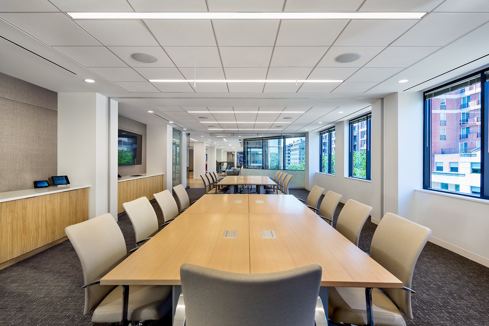 淮北2000㎡簡約辦公室裝修設計項目案例分析(圖3) 國外辦公 (5).jpg